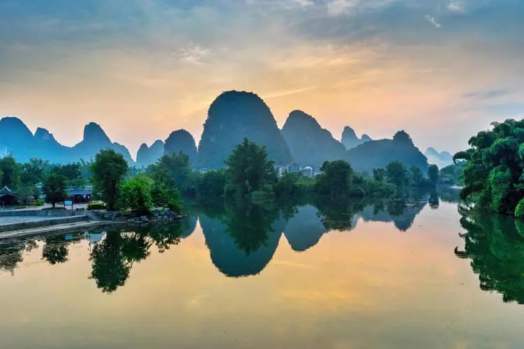绿色高标准智慧工厂